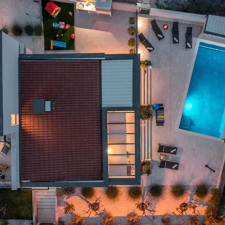Luxurious In Tatil Evi Pula