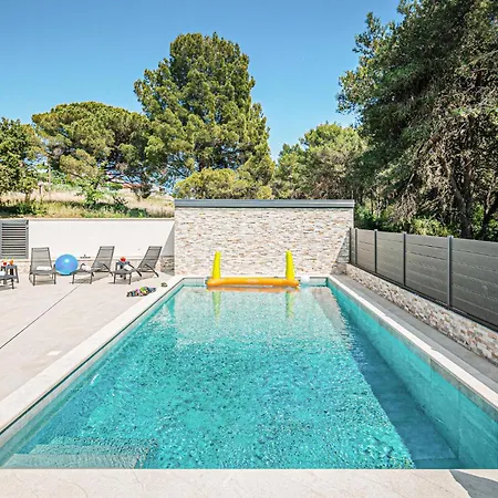 Casa de Férias Luxurious In Pula